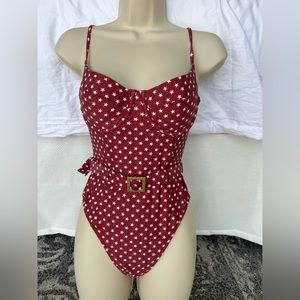 Danielle One-Piece Belted Swimsuit
WE WORE WHAT